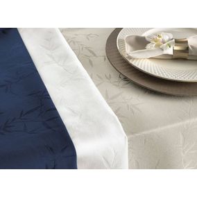 Trilho de Mesa/Caminho de Mesa Karsten Celebration Veríssimo Branco