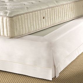 Saia para Cama Box Queen Com Elástico Pilar Branco