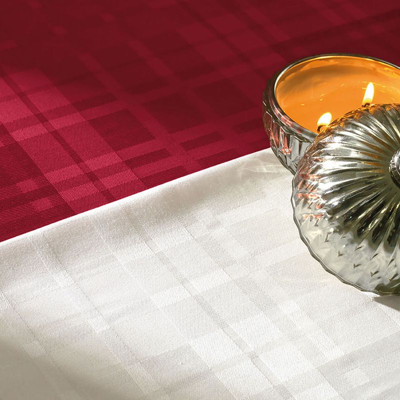 Toalha-de-Mesa-Redonda-6-Lugares-Tartan-Vermelho