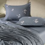 Colcha-Queen-com-2-Porta-travesseiros-100--Algodao-Helen